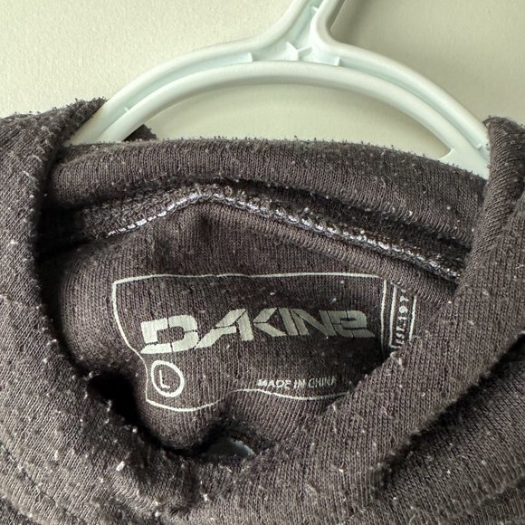 Dakine Underlayer Crewneck Long Sleeve Hood Grey Stripe Large Men Ski Snowboard - Picture 2 of 3